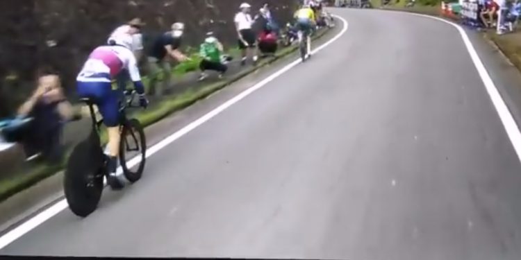 Komentator Eurosportu znów zaliczył wpadkę. Mikrofon znów był włączony! [WIEDEO]