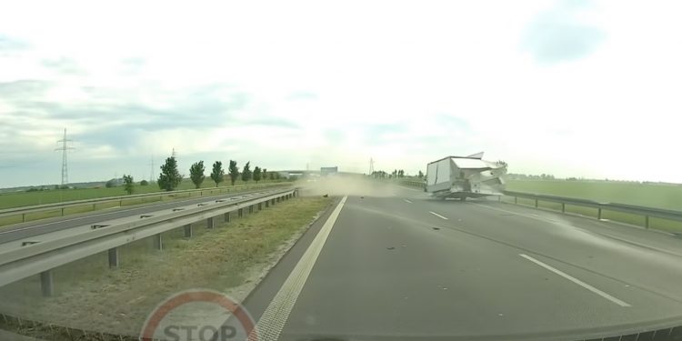 Rozpędzonym autem wjechała w foodtruck. Dramatyczne nagranie z ekspresówki [WIDEO]