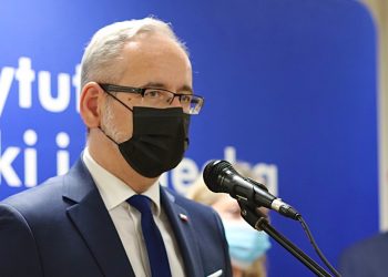 Obostrzenia powrócą! Minister Niedzielski podał pierwsze szczegóły