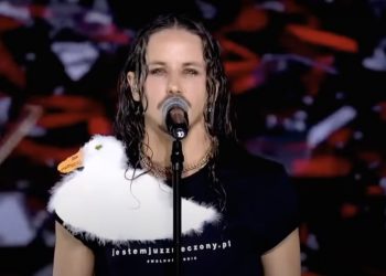 Michał Szpak nie wróci do TVP? Tym strojem powiedział wszystko [WIDEO]