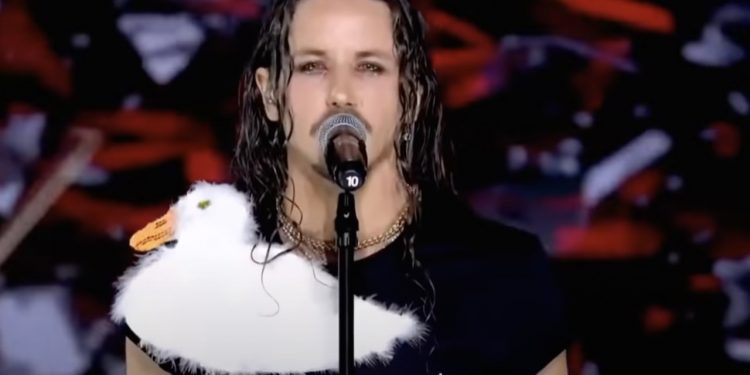 Michał Szpak nie wróci do TVP? Tym strojem powiedział wszystko [WIDEO]