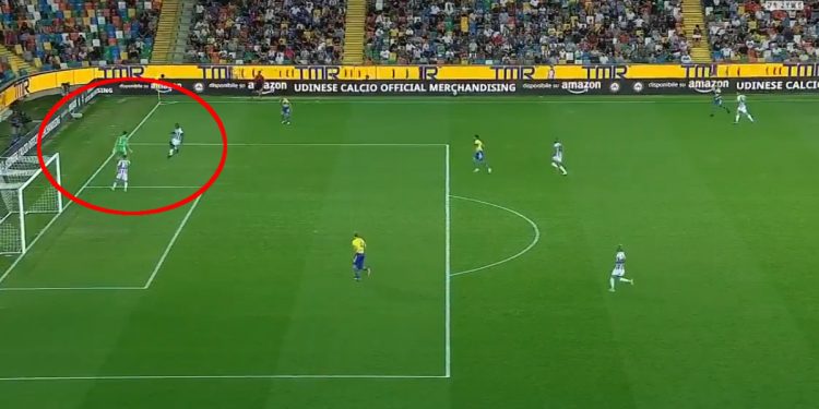 Szczęsny zaliczył wpadkę, przez którą Juventus nie wygrał meczu [WIDEO]