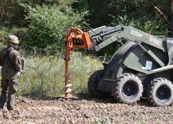 Sondaż. Co Polacy sądzą o płocie na granicy? Wynik mówi wszystko