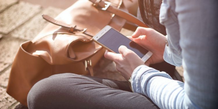 Czym się kierować przy wyborze operatora sieci komórkowej?