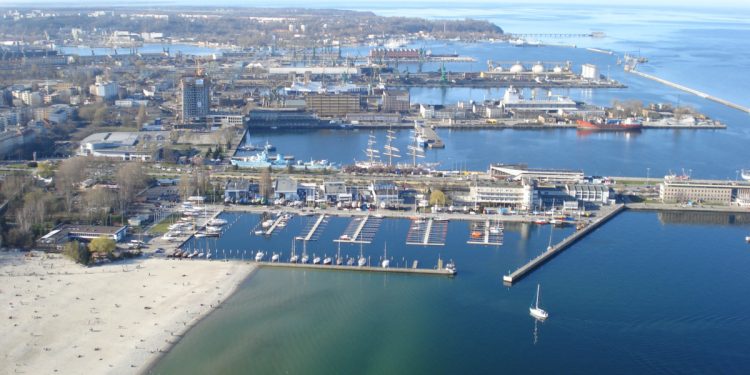 Ewakuacja w Gdyni! Znaleźli niewybuch w porcie