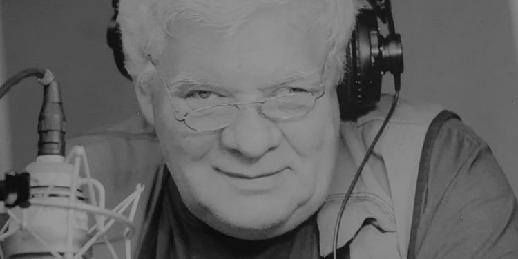 Tomasz Knapik nie żyje. Głos legendarnego lektora znali wszyscy
