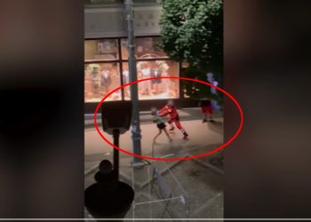 Bójka z udziałem ratownika medycznego w Poznaniu. Jest nagranie [WIDEO]