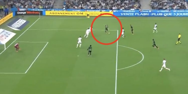 Fenomenalny gol Polaka we Francji. Komentatorzy odlecieli [WIDEO]