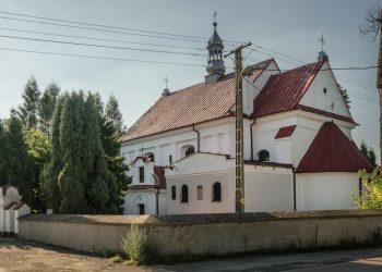 Pobili księdza na plebanii! Brutalny atak w Dmeninie