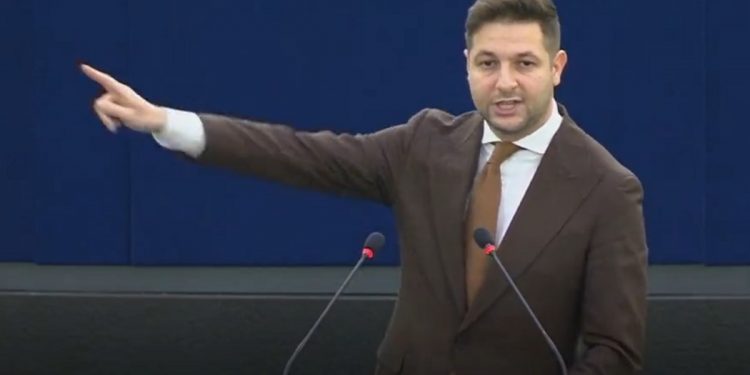 patryk jaki
