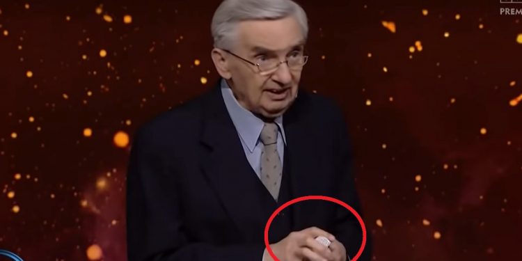 tadeuszowi sznukowi