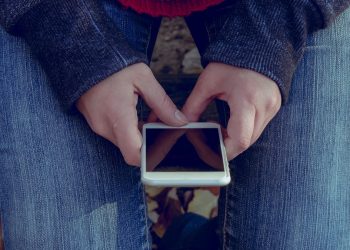 Kupujemy telefony bez abonamentu. Kiedy naprawdę warto to zrobić?