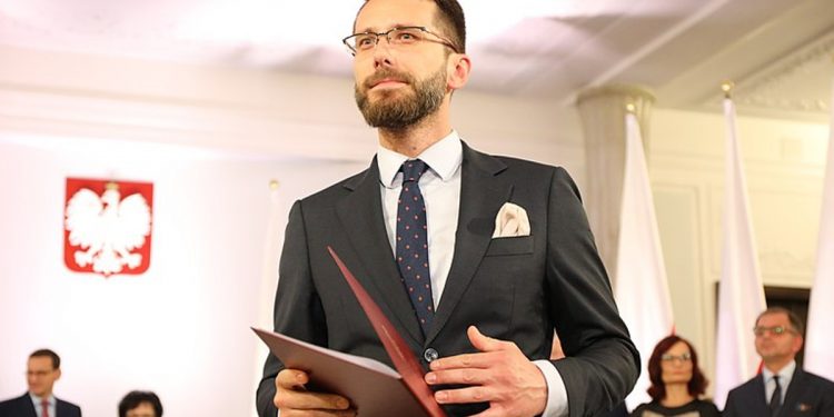 Fogiel do dziennikarki TVN: „Nie wiem, czy pani redaktor z kimś igrała”