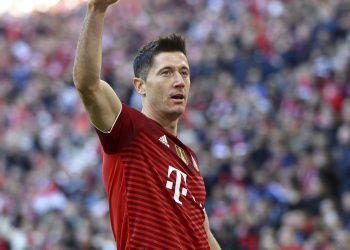 Lewandowski znów strzela! Tak zdobył dwie bramki [WIDEO]