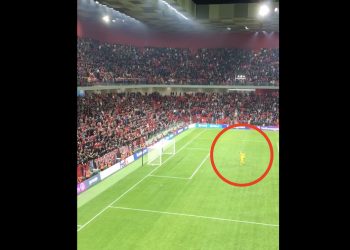 Mistrzowski gest Szczęsnego w kierunku albańskich kibiców. „Wojtek szef” [WIDEO]