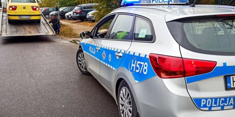 Zatrzymali tego samego kierowcę dwa razy w godzinę. Nie miał uprawnień