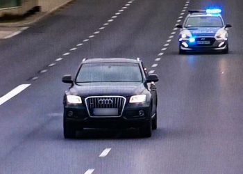 Pościg za Irakijczykiem. Wiózł nielegalnych imigrantów z prędkością 200 km/h