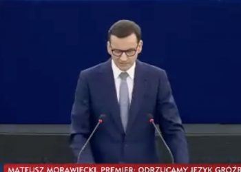 Premier jak Robert Mazurek. Za tę wypowiedź w Parlamencie Europejskim otrzymał brawa [WIDEO]
