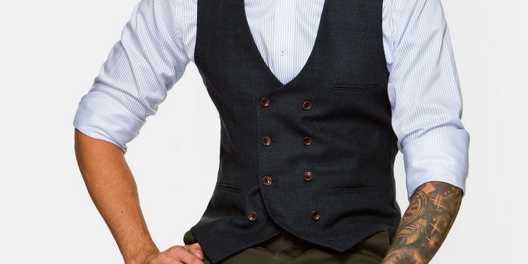 5 stylizacji, w których sprawdzi się klasyczna biała koszula męska