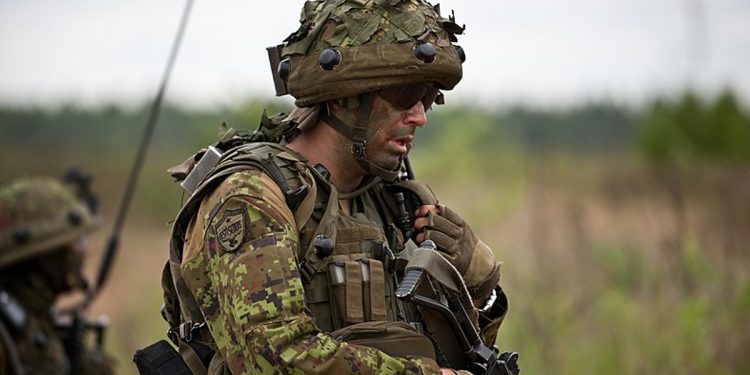 Estonia mobilizuje rezerwistów. Ustawią drut kolczasty na granicy