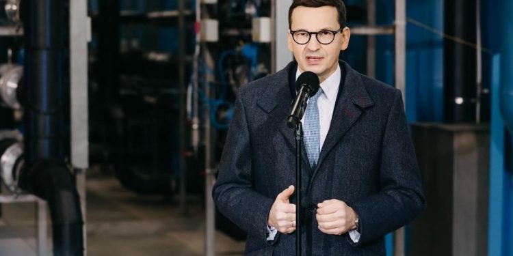 Morawiecki: „Polska zakontraktowała lek na Covid-19”