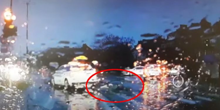 Potrącił 10-latka na przejściu. Wstrząsające nagranie [WIDEO]