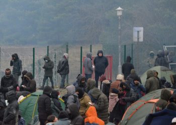 Służby zwróciły uwagę na tajemniczego mężczyznę podczas ataku w Kuźnicy. Żaryn ujawnia, co robił [FOTO]