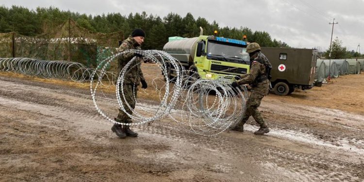 Kolejne państwo przyśle żołnierzy na granicę, aby wesprzeć Polskę! Błaszczak nie kryje zadowolenia