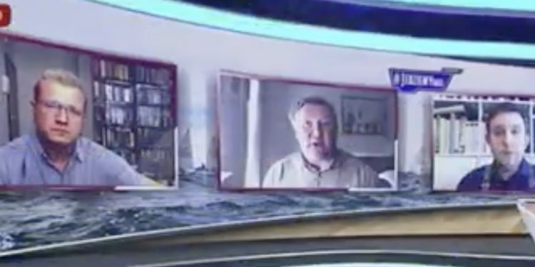 Skandaliczne pytanie Jakimowicza w TVP Info. Michał Rachoń zareagował błyskawicznie [WIDEO]