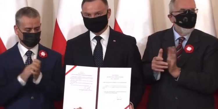 prezydent nowe święto