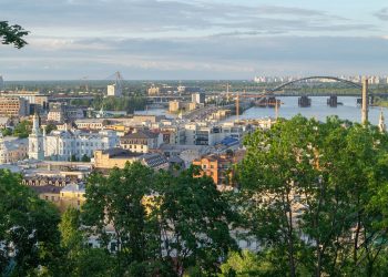 Kijów szykuje się na bombardowanie. „Kiedy w mieście zawyją syreny…”