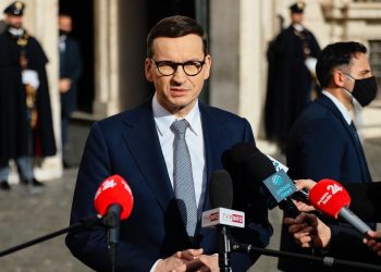 Morawiecki we Włoszech: „Europa musi zapewniać bezpieczeństwo granic”