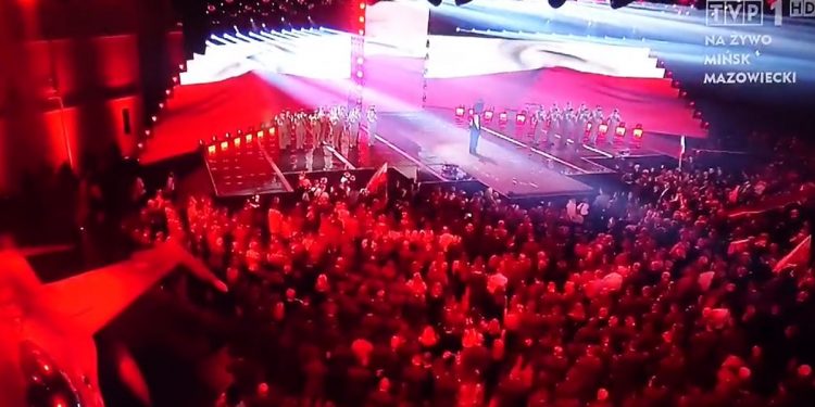 murem za polskim mundurem