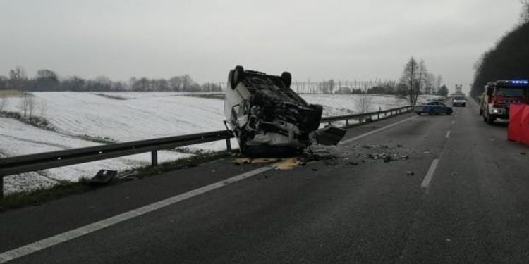 Tragiczny wypadek. Nie żyje jedna osoba, trzy ranne