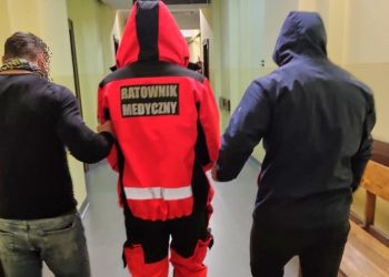 Fałszywy ratownik medyczny skutecznie mylił tropy. Do czasu