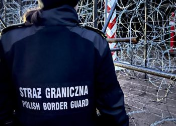 Straż Graniczna: Funkcjonariuszka ranna po ataku imigrantów