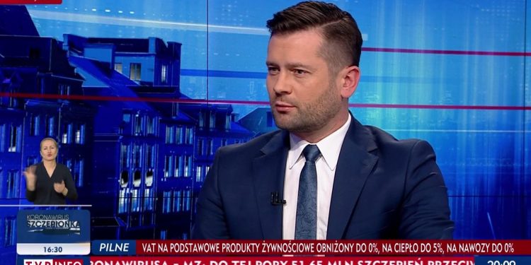 Minister głosował ws. „lex Kaczyński” podczas… wywiadu w TVP. „Mam podzielną uwagę”
