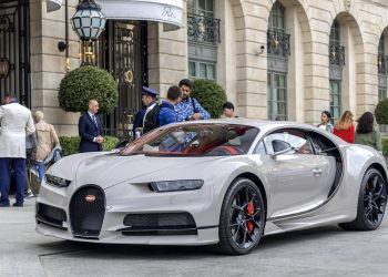 Jechał na autostradzie 417 km/h. Nie chcą mu odpuścić