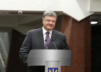 Poroszenko: „Putin kłamie. Mam 5-letnie doświadczenie w komunikacji z nim”