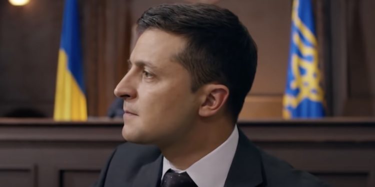 Kilka lat temu Zełenski grał główną rolę w serialu. Wcielał się w… prezydenta Ukrainy [WIDEO]
