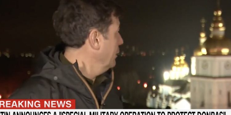 Eksplozja w Kijowie podczas relacji na żywo w CNN. Jest nagranie [WIDEO]