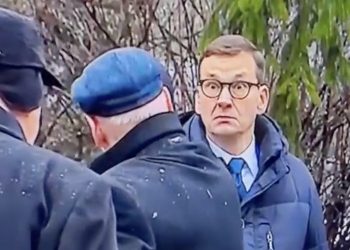 Mina premiera Morawieckiego przejdzie do historii. Tak zareagował na Macierewicza [WIDEO]