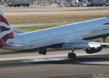 Pilot uratował samolot przed katastrofą w Londynie! Wszystko nagrano [WIDEO]