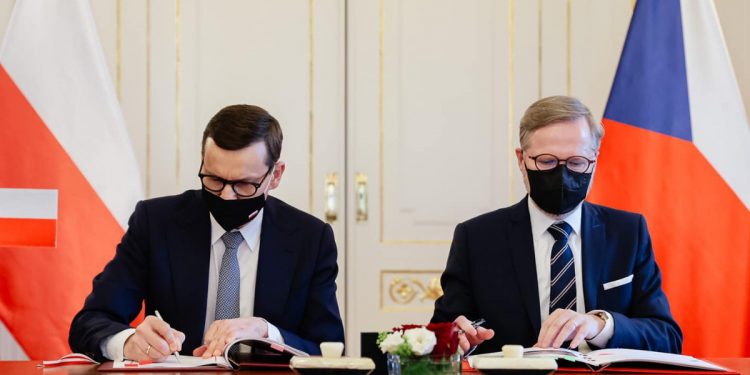 Jest porozumienie z Czechami ws. Turowa! Premier: „Umowa podpisana”