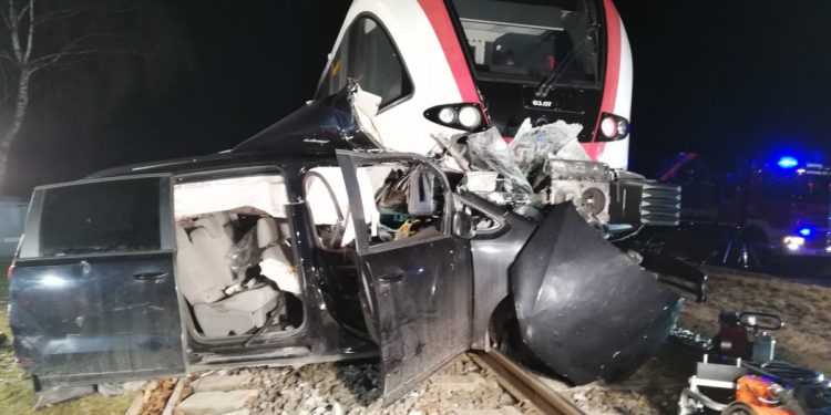 Austria. Potworny wypadek Polaków na przejeździe kolejowym