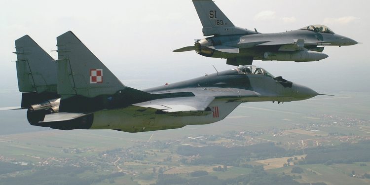 f-16 polska samoloty myśliwce