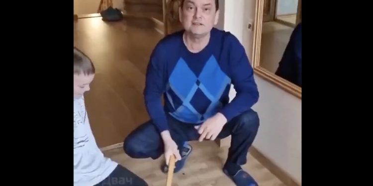 Tak Rosjanin zareagował na sankcje Zachodu. Nagranie obiegło świat [WIDEO]