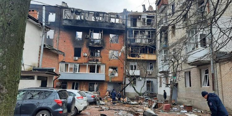 SBU: „Rosjanie rozważają wysadzenie magazynów amoniaku w obwodzie charkowskim”