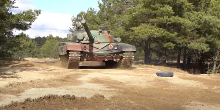 czołg t-72 jak odpalić