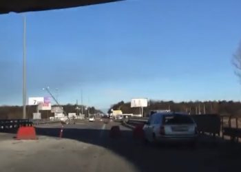 Dziennikarze Sky News ostrzelani przez Rosjan! Kamera była włączona! [WIDEO]